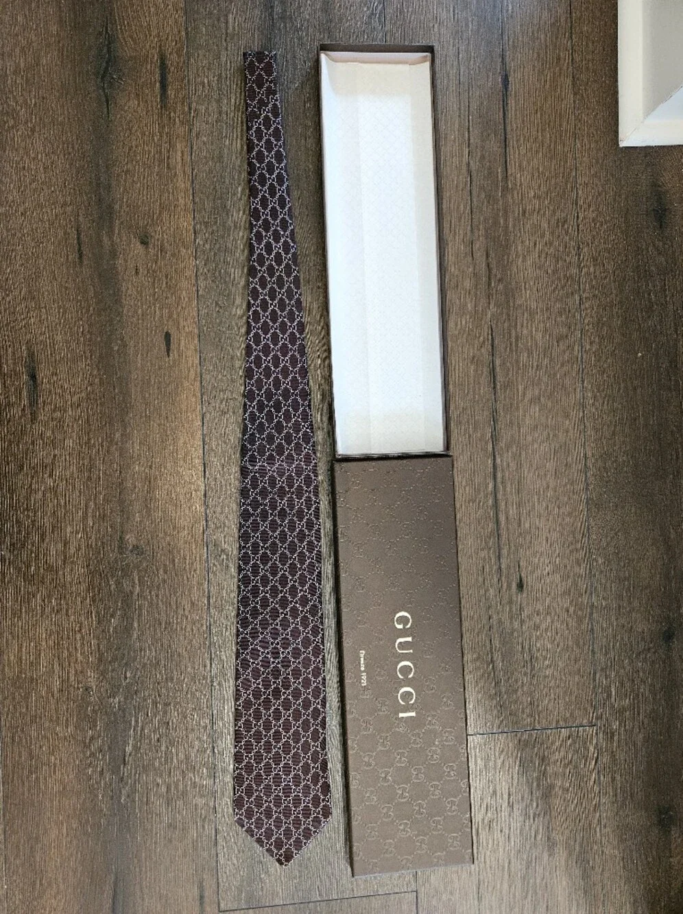 Gucci Brown GG Monogram Silk Tie Italy 100% Silk w/ Gucci Gift Box